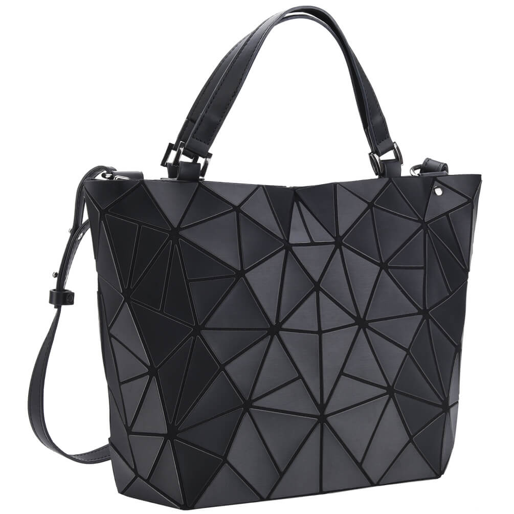 What is the difference between canvas and cotton tote bag?